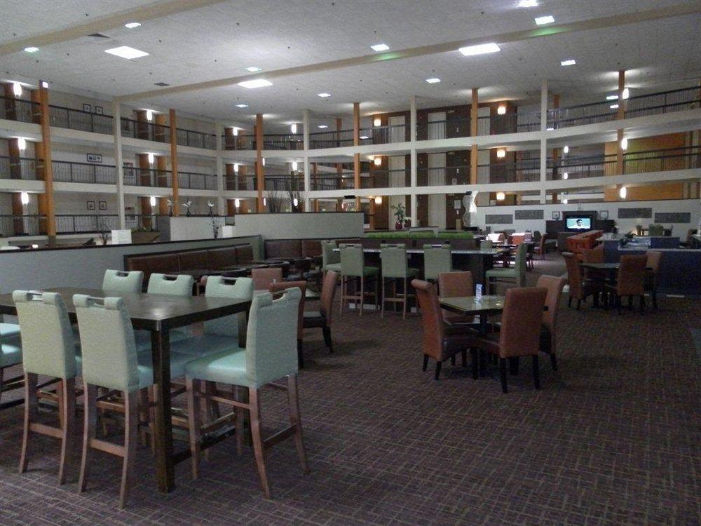 Clarion Hotel&Suites Conference Center Memphis Airport Exterior foto